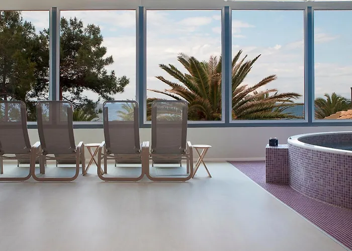 Alexandra Resort Potos